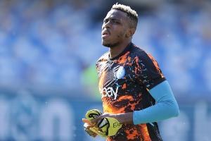 迪马：加拉塔萨雷6000万欧正式报价签奥斯梅恩，被那不勒斯拒绝