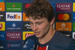 云开体育-内维斯：恩里克对我们讲话纠正防守问题，欧冠中难免要吃点苦头