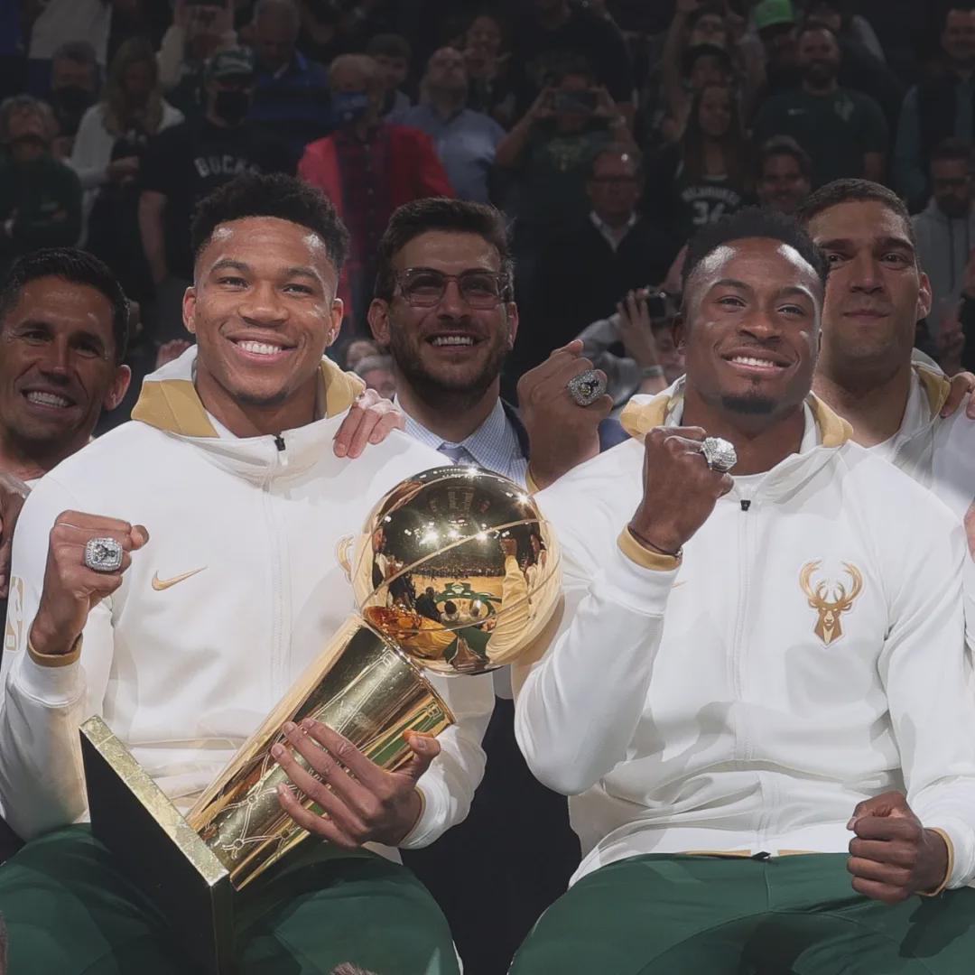 跟腱撕裂！联盟最强关系户！正式签约重返NBA