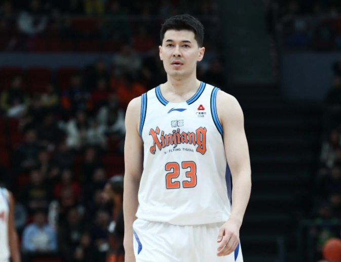 关键4罚不中!新疆爆冷1分惜败同曦 阿不都21+5赵柏清准绝杀