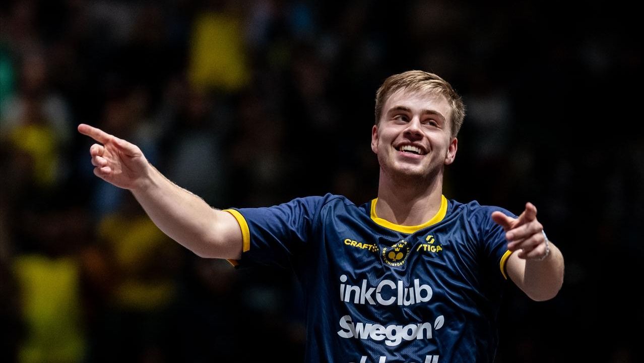 云开体育官网-王楚钦、孙颖莎领衔！国乒16人出战新加坡大满贯，首站2000分大赛