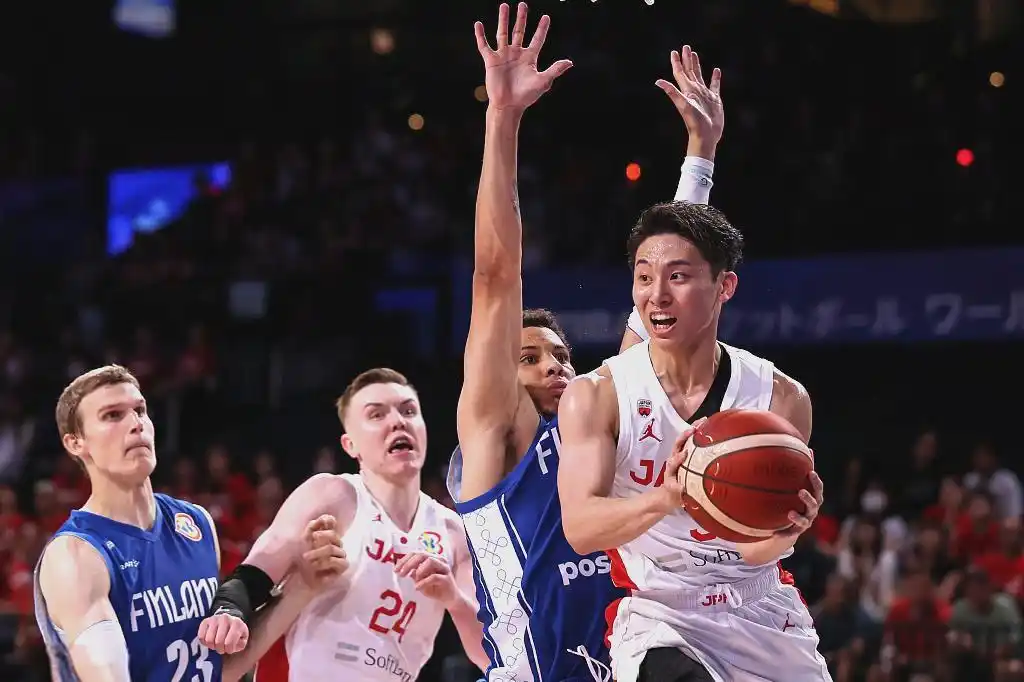 云开体育官网-媒体人又拿内线当优势!忘记怎么被韩国投爆了?郭士强能长记性吗