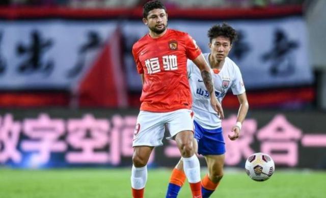 云开体育官网-【中超】杨立瑜艾克森破门 广州2比1送泰山赛季首败