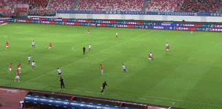 云开体育官网-【中超】杨立瑜艾克森破门 广州2比1送泰山赛季首败