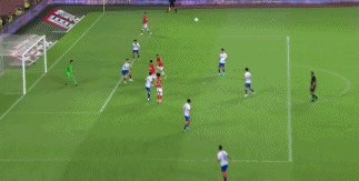 云开体育官网-【中超】杨立瑜艾克森破门 广州2比1送泰山赛季首败