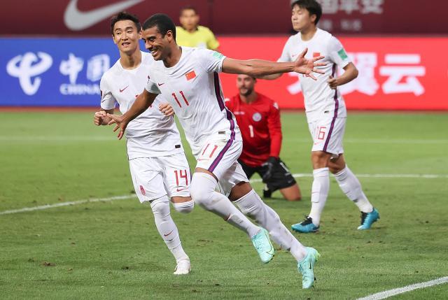 云开体育-艾克森运动战进球或成国足良药 阿兰首秀2球满分